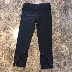 Lululemon size 4 leggings!!